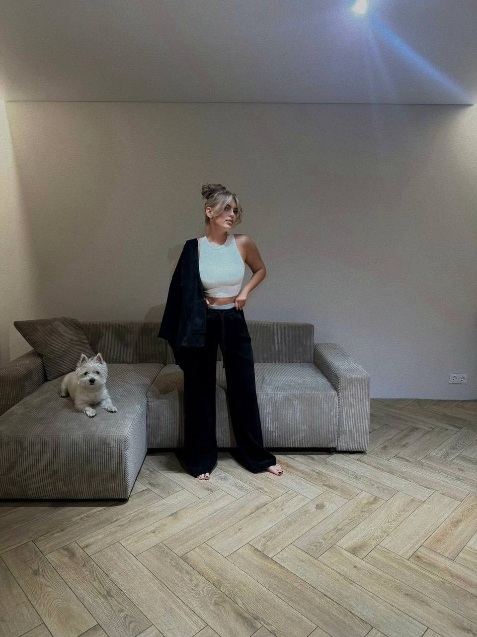 Juodos spalvos derinys velvetinis🖤