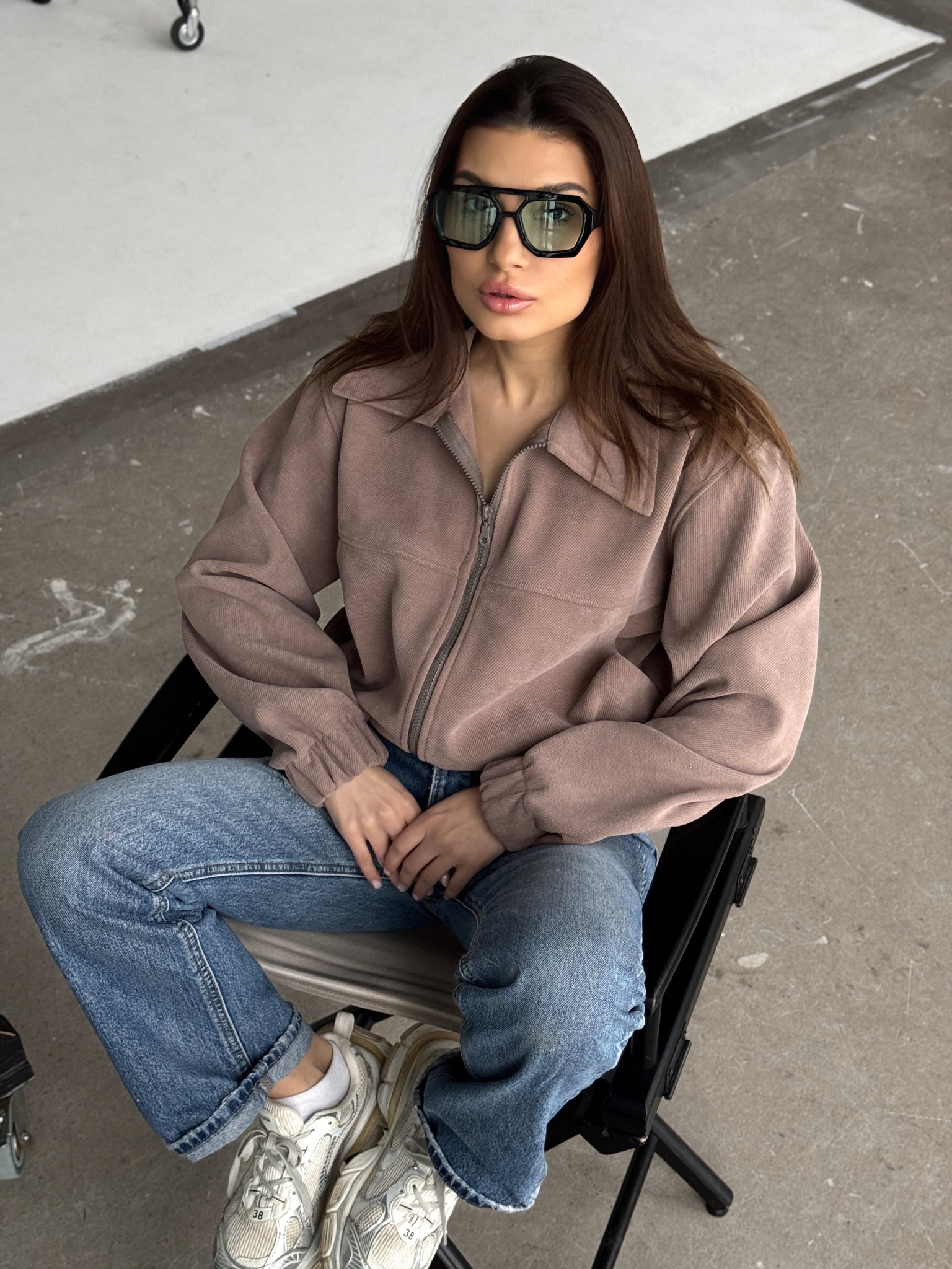 Bomber stiliaus švarkelis su užtrauktuku