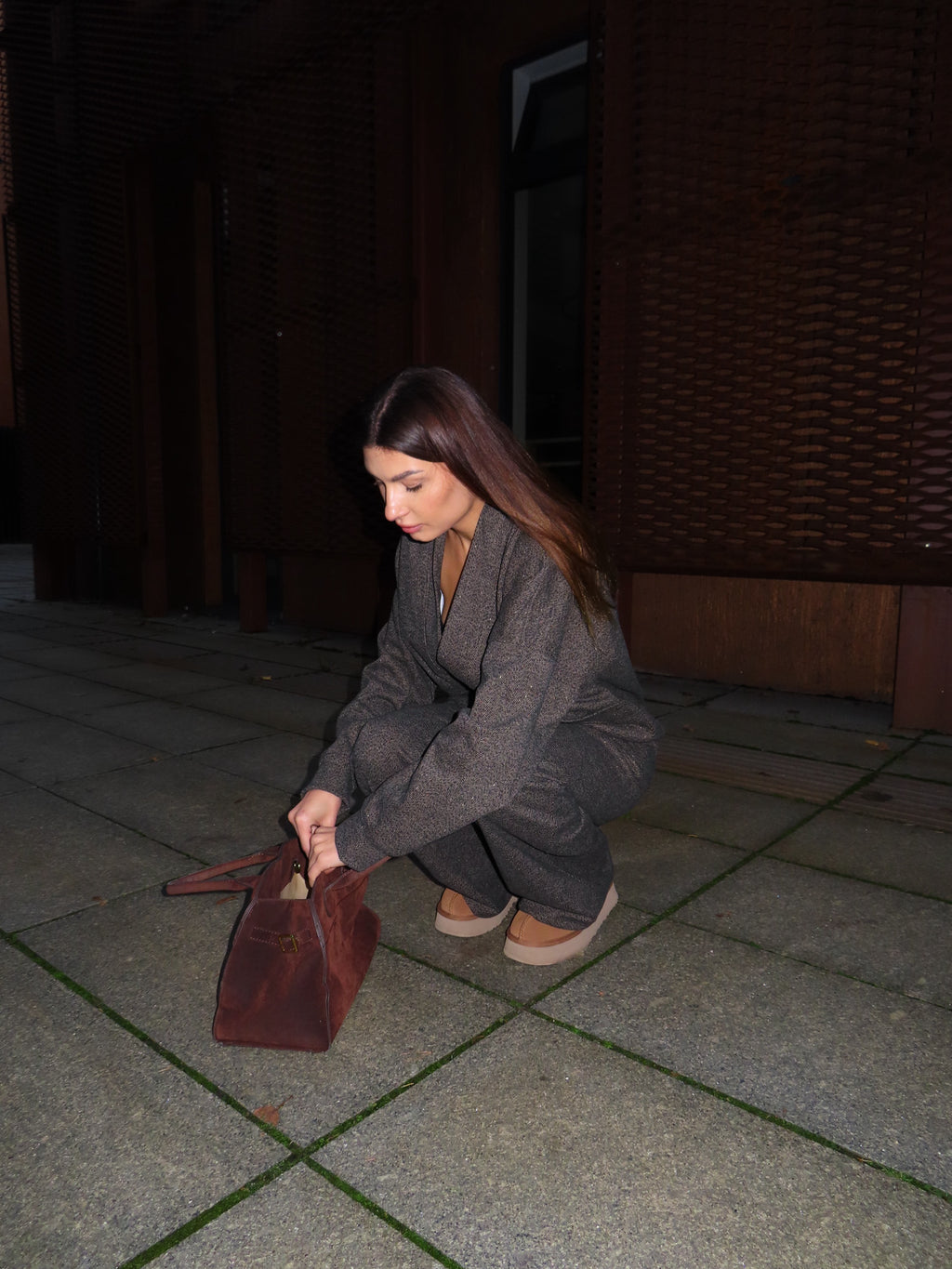 Paprastumas visada madingas. 🖤 Patogus, bet elegantiškas derinys rudeniui.